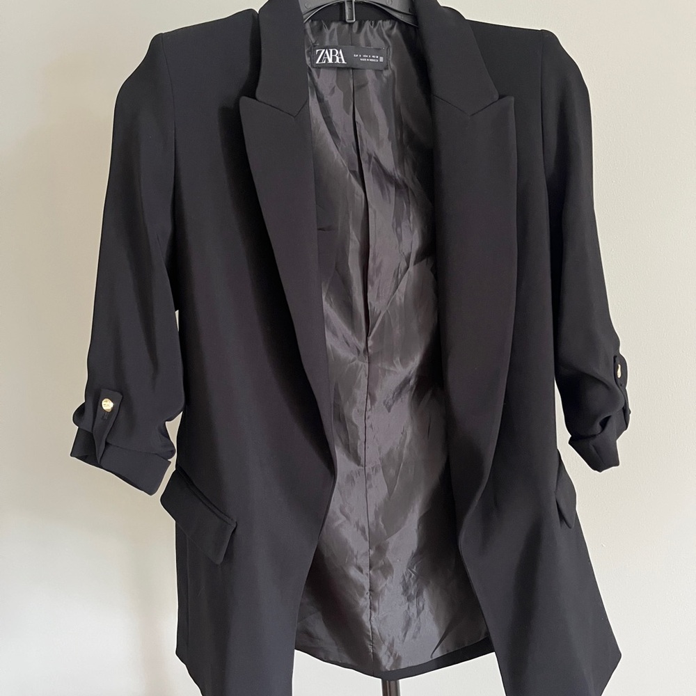 Zara Padded Shoulder Black Blazer (Size Small)